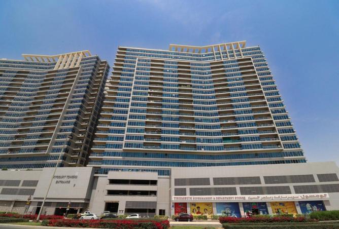 Студия, 41 м², Dubai Land Residence Complex — просторная