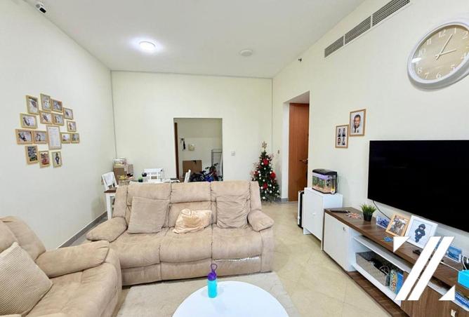 Квартира с 2 спальнями, 121 м², Barsha Heights (Tecom) — рядом метро, без платы за кондиционирование, просторная