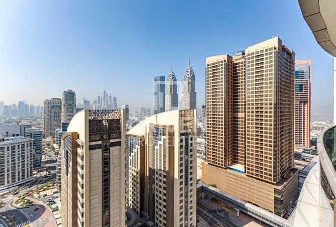 Квартира с 2 спальнями, 121 м², Barsha Heights (Tecom) — высокий этаж, свободна, рядом метро