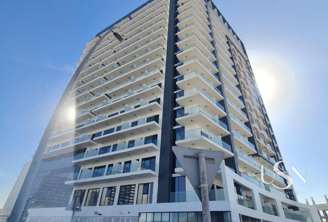 Квартира с 1 спальней, 62 м², Downtown Dubai — вид на бассейн, рядом метро, с мебелью